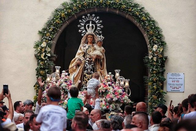 Embarcación de la Virgen del Carmen en Puerto de la Cruz, julio de 2022