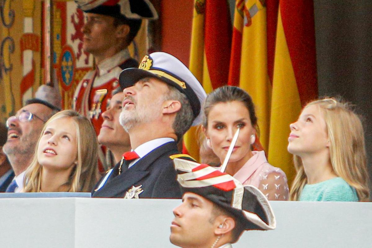 12/10/2019 (I-D) La princesa Leonor, el Rey Felipe VI, la Reina Letizia y la infanta SofÃ­a, asisten al desfile del DÃ­a de la Fiesta Nacional, en Madrid (EspaÃ±a) a 12 de octubre de 2019.