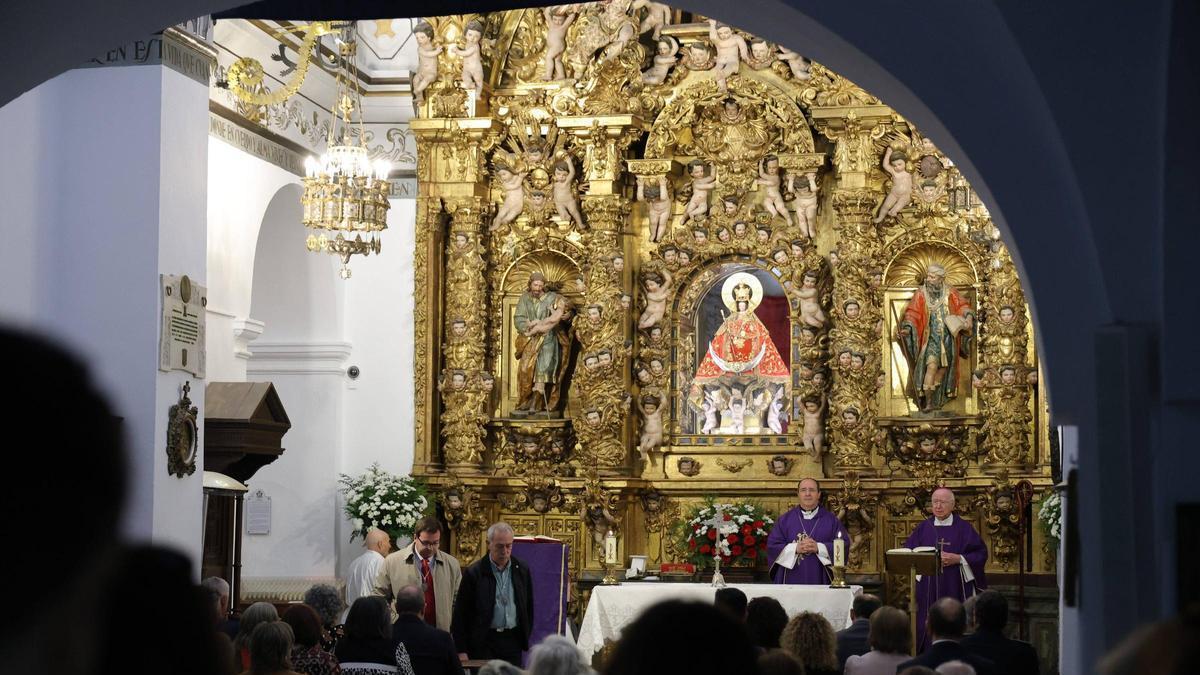 Fotogalería | Hermanamiento de las cofradías de la Virgen de la Montaña de Cáceres y la Virgen del Puerto de Plasencia