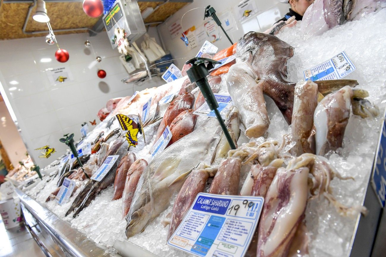 Compras para la cena de Navidad en el Mercado Municipal de Telde