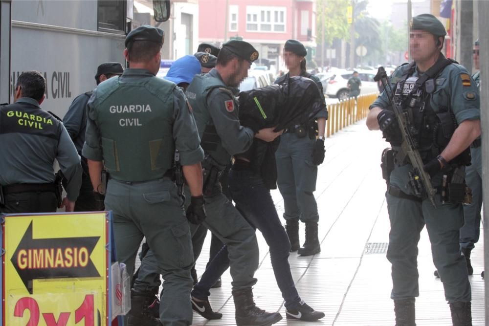 Espectacular dispositivo de la Guardia Civil