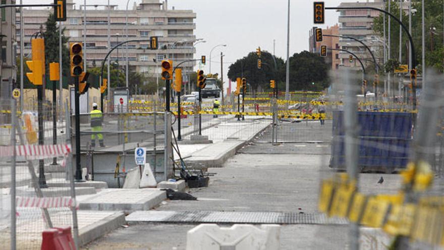 Obras del metro en la calle Cómpeta