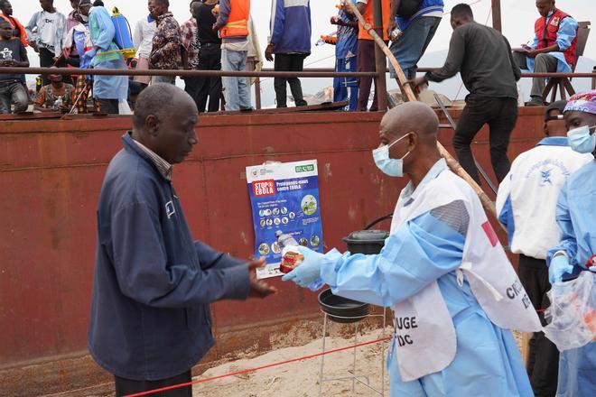 El ébola se extiende a una sexta provincia en la RD del Congo, según la Unión Africana