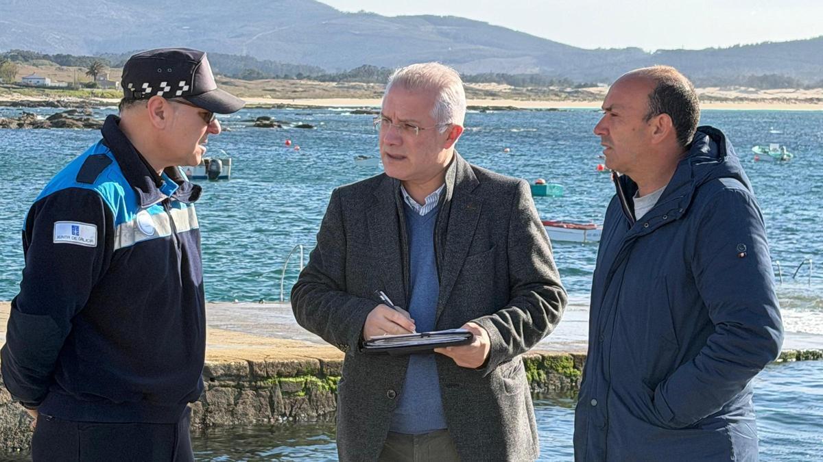 PORTOS RIBEIRA | Portos reforzará a iluminación nos portos de Corrubedo, Castiñeiras e Ribeira