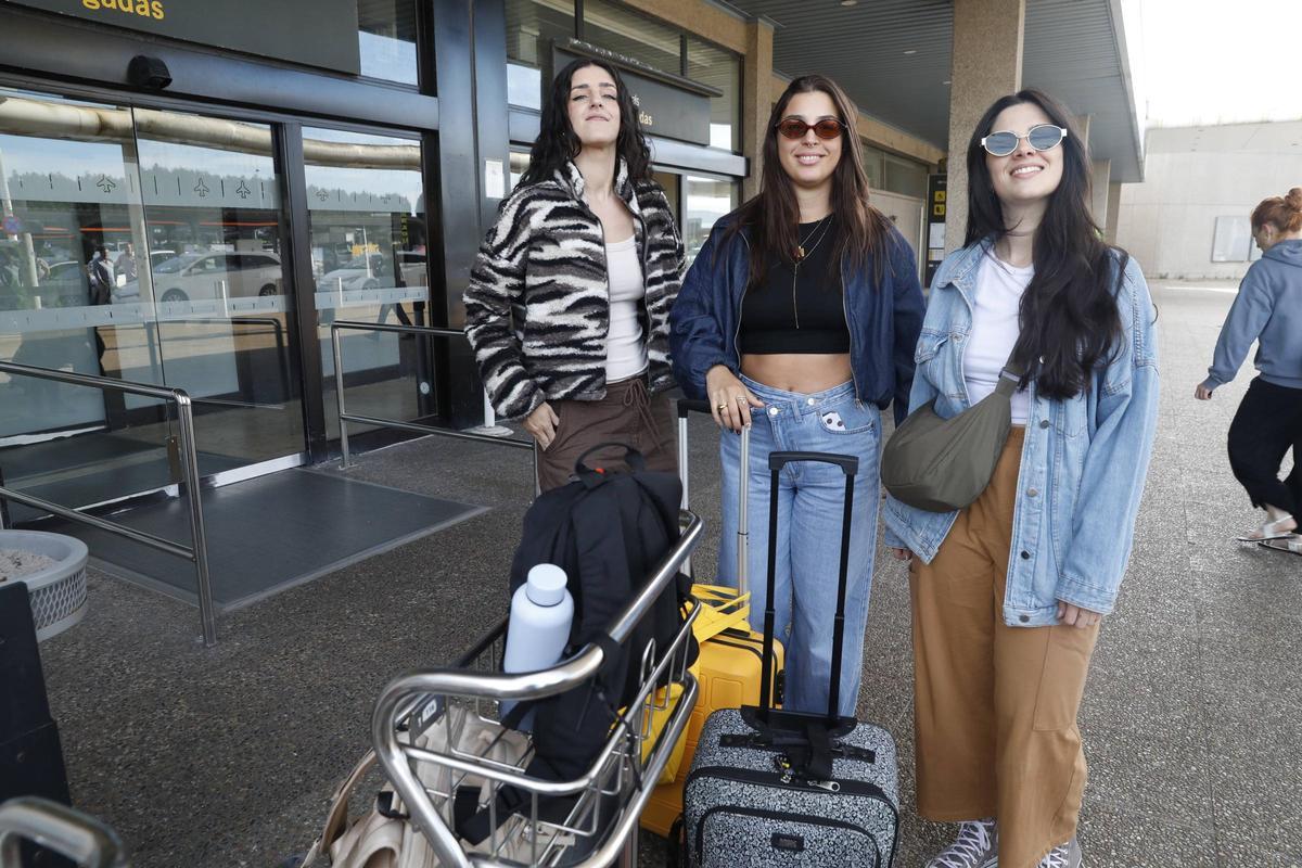 De izquierda a derecha, Cintia Durán, Sandra González y Estefanía García, quienes volaron desde Madrid.