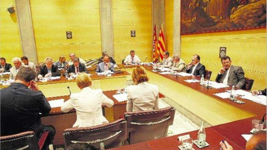 Ni una rèplica dels partits de l&#039;oposició