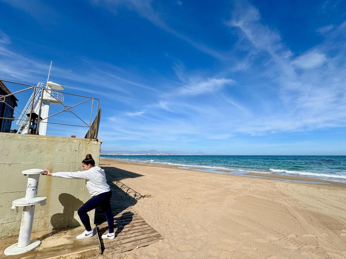 Un lavapiés que ya funciona al apretar el pulsador