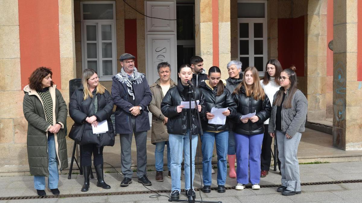 Bueu presenta su programa para el 8-M, en el que alumnado de A Pedra leerá la declaración «As voces do futuro»