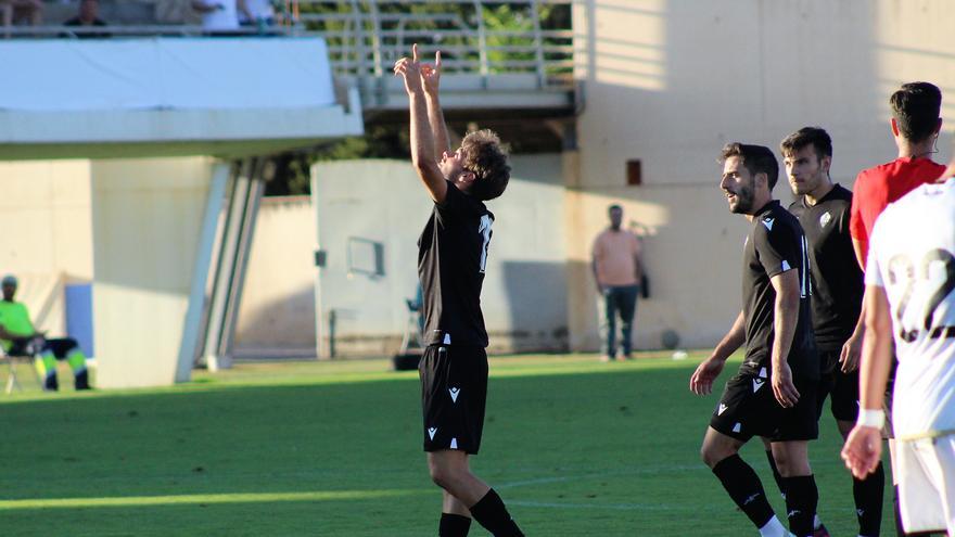 Mauro Costa y la especial dedicatoria del gol a sus abuelos en el CD Castellón