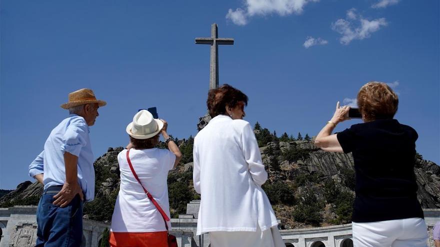 San Lorenzo de El Escorial cree que la exhumación de Franco no &quot;empeorará&quot; su economía