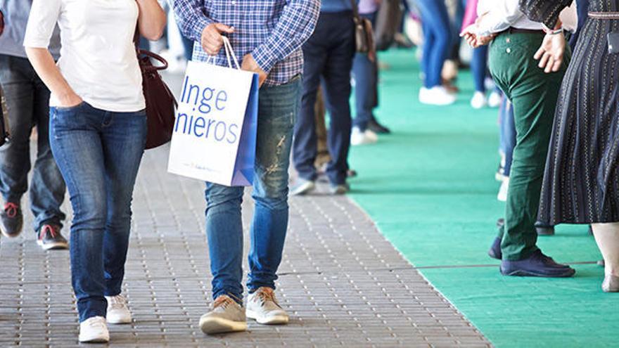 Conoce las ayudas económicas que otorga la UA a sus estudiantes -  Información