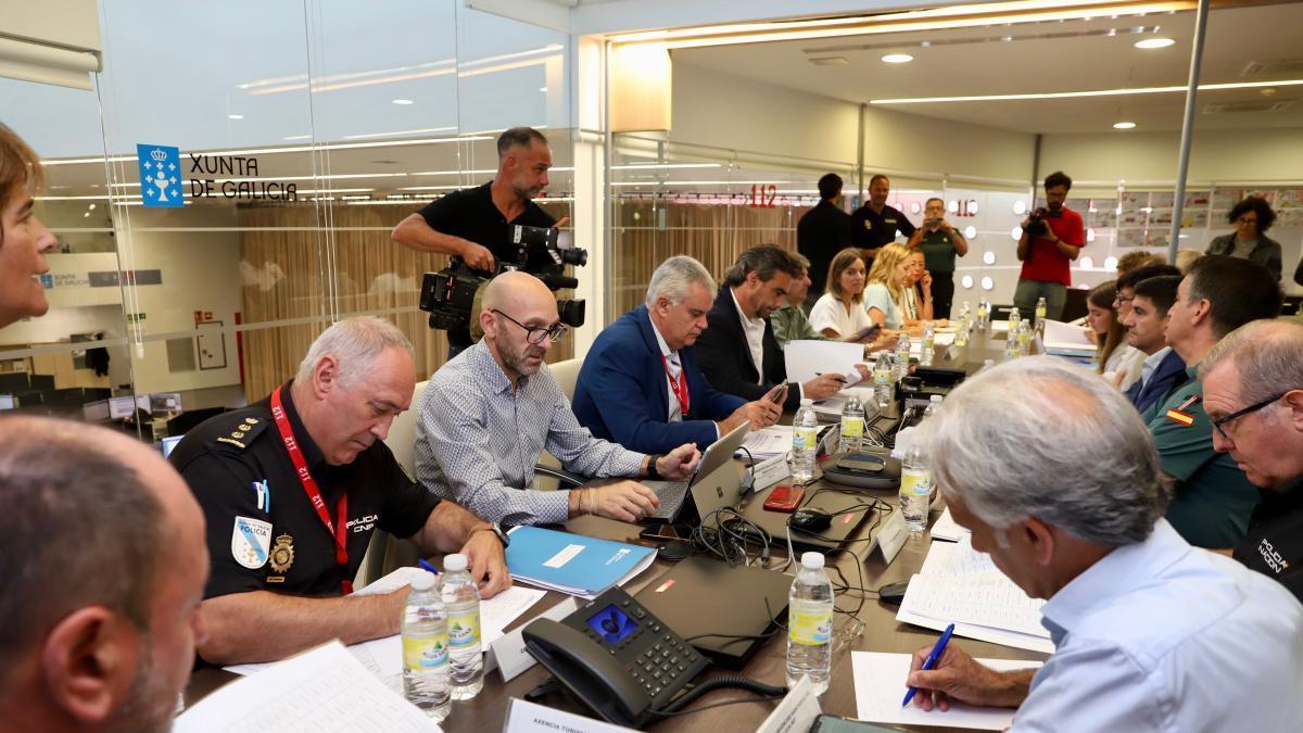 Momento de la reunión en la que se constituyó el Centro de Coordinación Operativa Integrado (Cecopi) con motivo del eclipse solar del día 12.