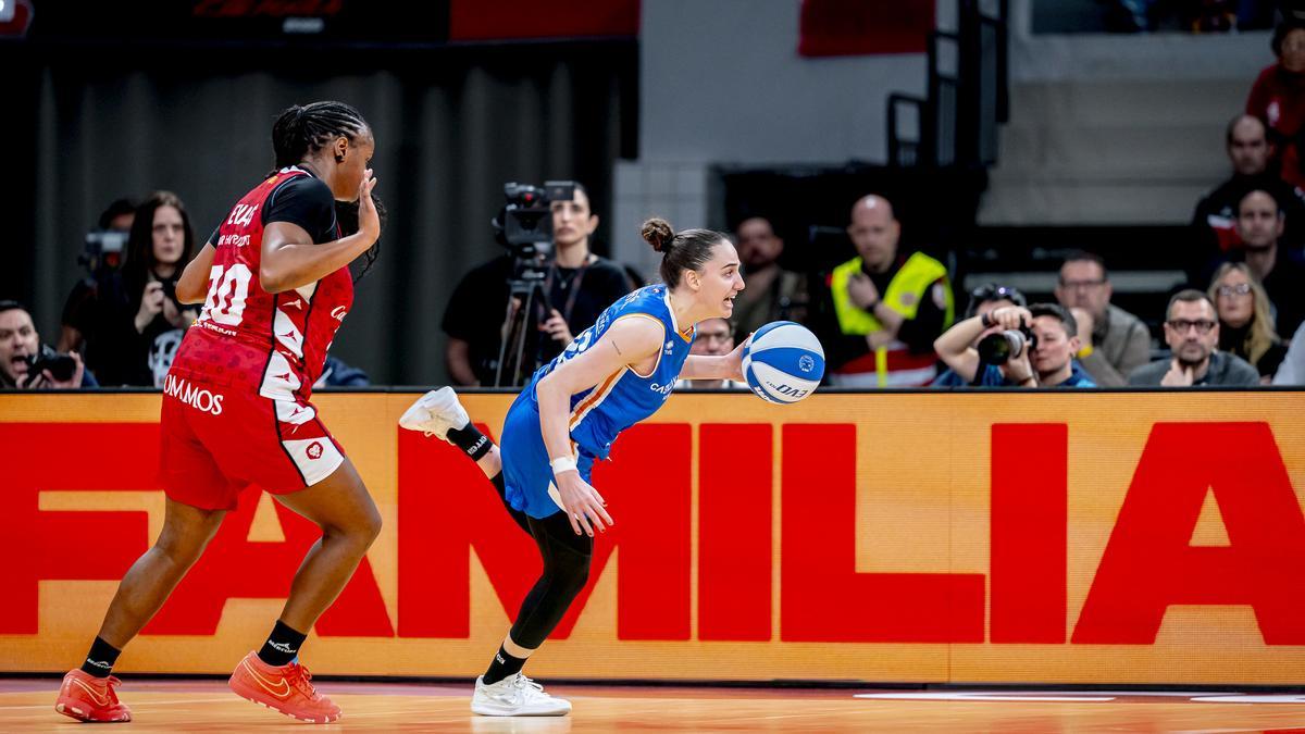 Iyana Martín, durante el partido de semifinales de Copa de la Reina ante el Casademont Zaragoza