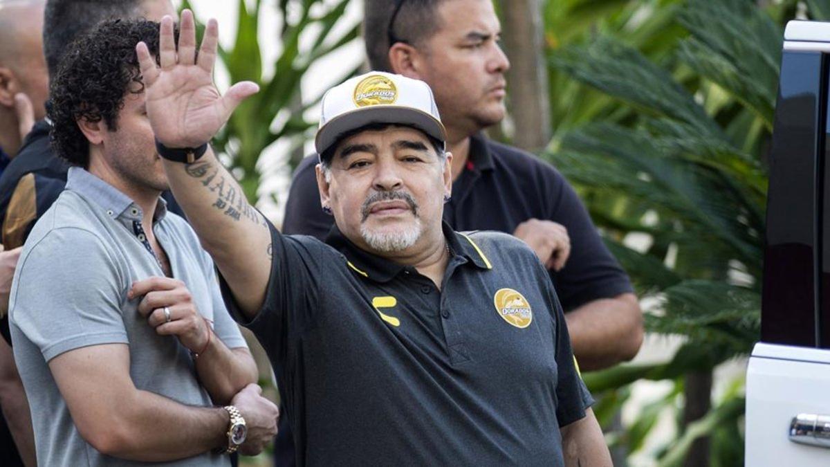Maradona abre las puertas de Boca a De Rossi