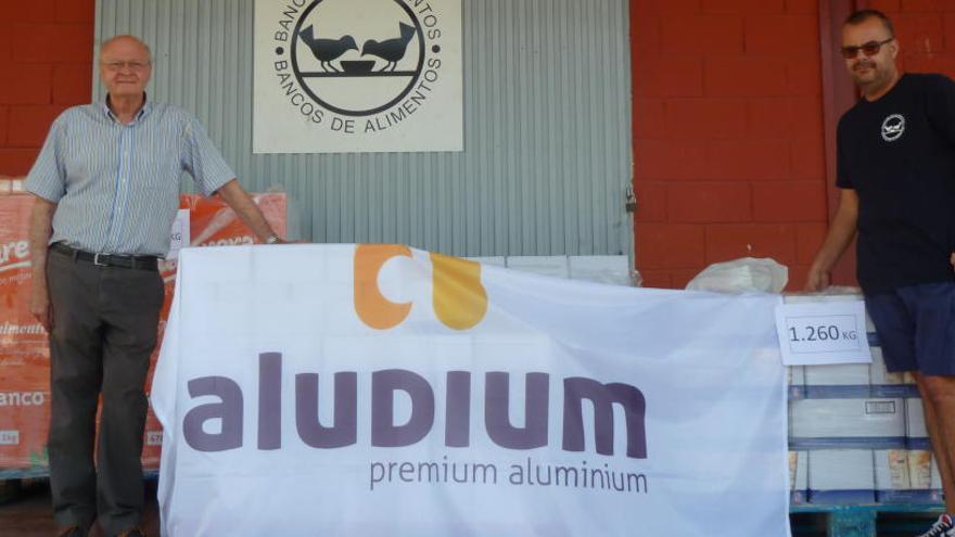 Aludium entrega 1.260 kilos de productos básicos al Banco de Alimentos de Alicante