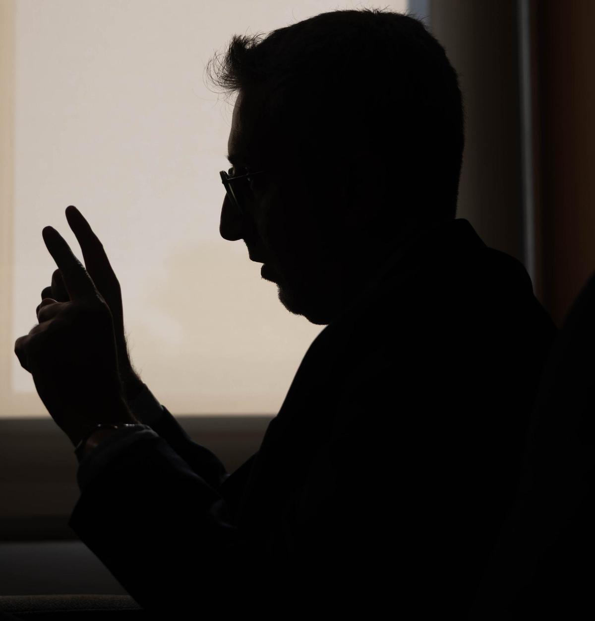 Arcadi España, durante la entrevista, en una visita esta semana a Alicante.