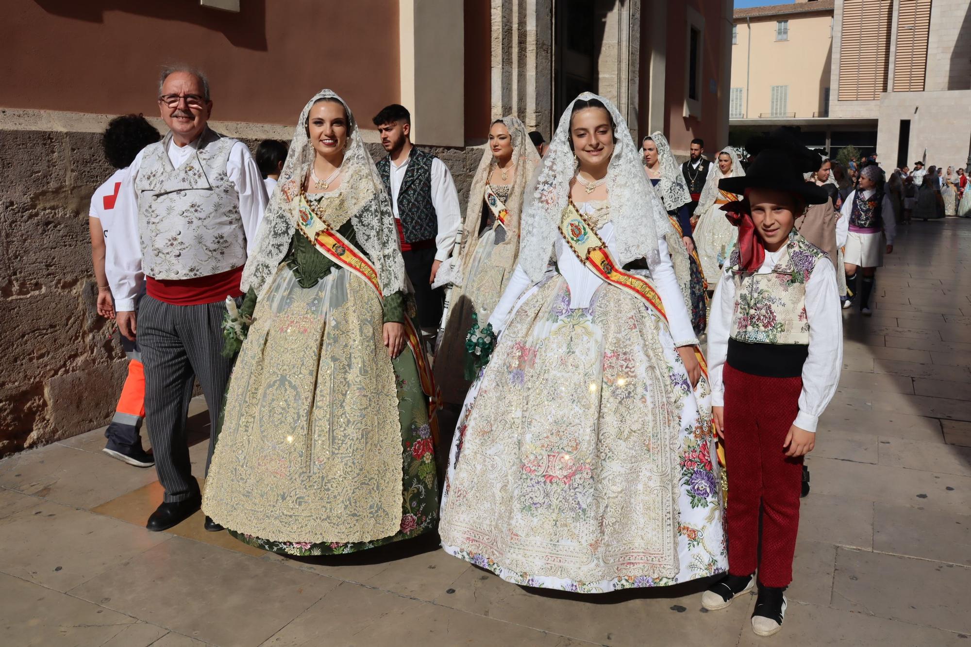 Las comisiones de falla en la Procesión de la Virgen (3/5)