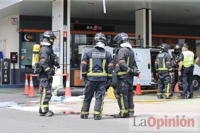 Explosión en una gasolinera de Cartagena