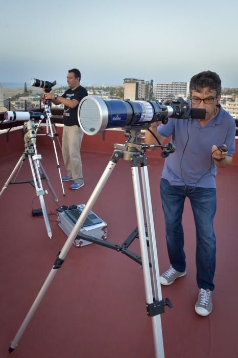 Observación del eclipse con "los cazadores de ...