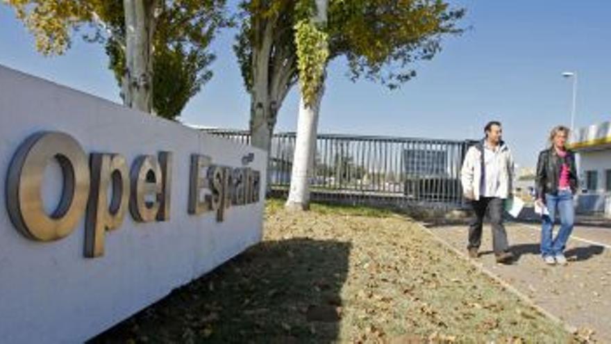 El comité de GM España cree que si se retrasa la venta de Opel &quot;es que algún problema habrá&quot;