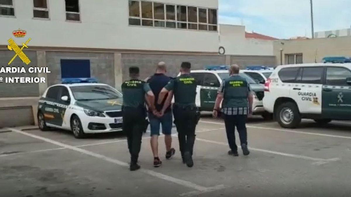 Detenido el autor del atropello a una mujer junto a una conocida discoteca de Torrevieja.