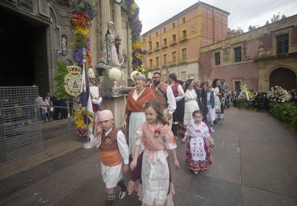 Ofrenda floral a la Morenica