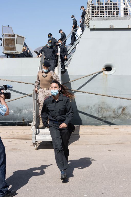 Marineros del "Furor" vuelven con sus familias a Cartagena tras cuatro meses de lucha contra la piratería