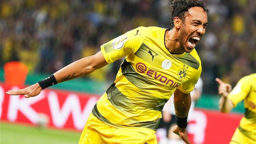 El Dortmund desmiente contactos para traspasar a Aubameyang