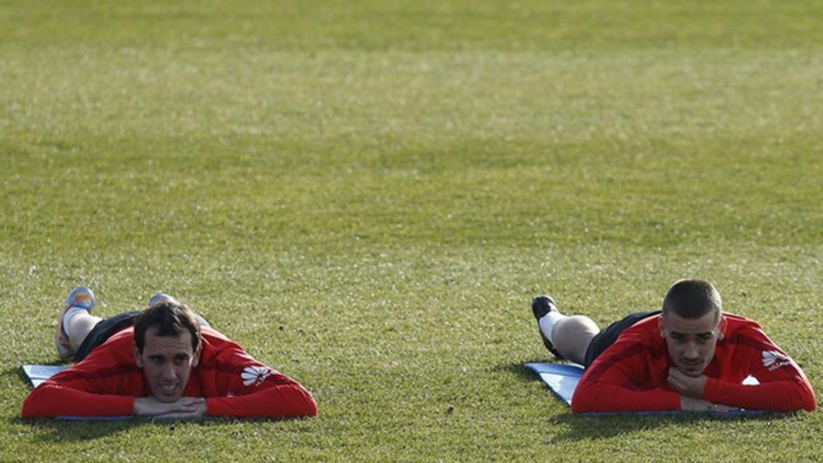 Godín volvió a los entrenamientos