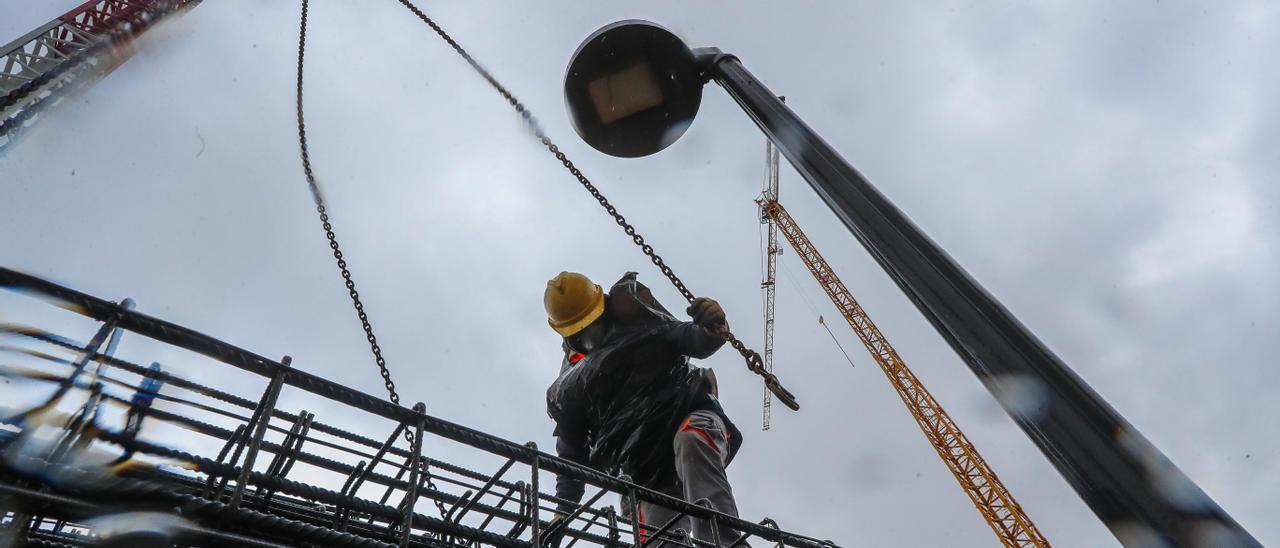 La construcción es uno de los sectores que más usa el contrato fijo discontinuo.