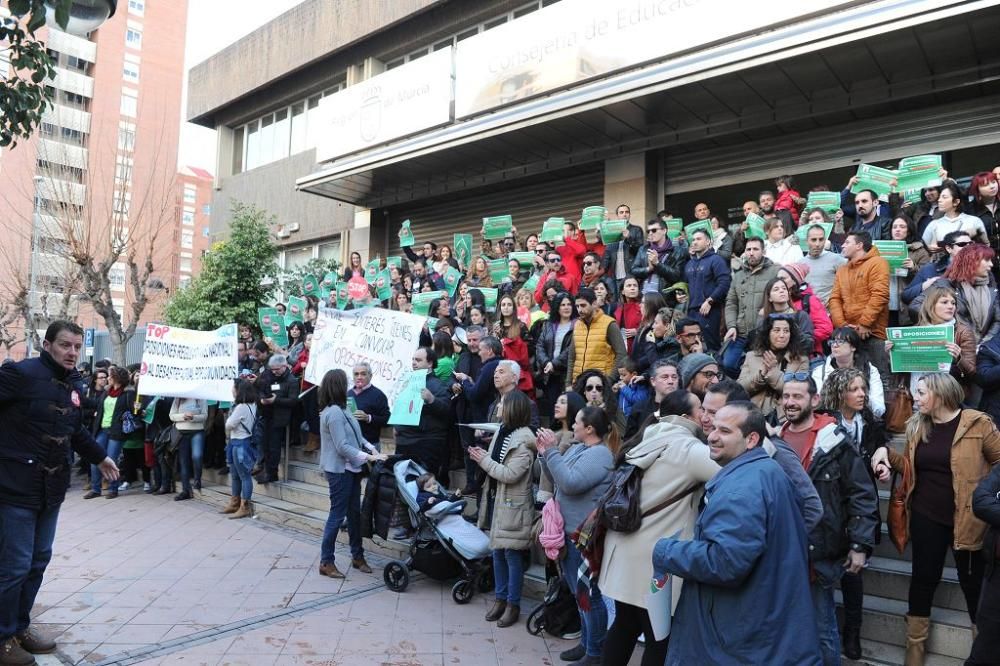 Los interinos dicen 'no' a las oposiciones a maestro