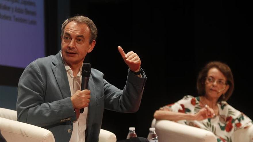 Zapatero rechaza que se vote &quot;para dividir&quot; y augura un diálogo &quot;difícil&quot;