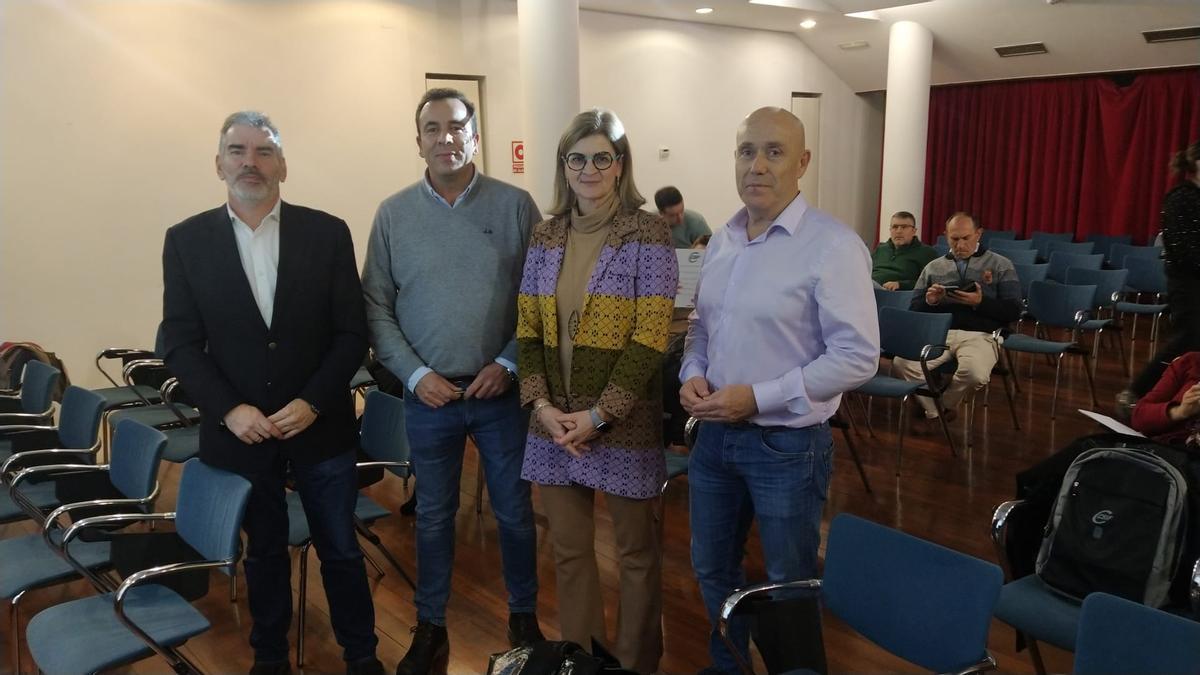 Benjamín Castro, Francisco Lama, Rosa María Herrero y Juan Carlos González, en La Alhóndiga.