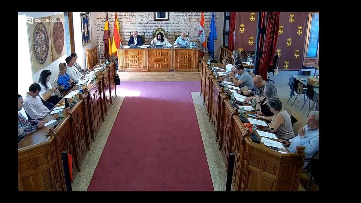 El Pleno de Benavente suma una nueva bronca con cruce de insultos y peticiones de que figuren en el acta