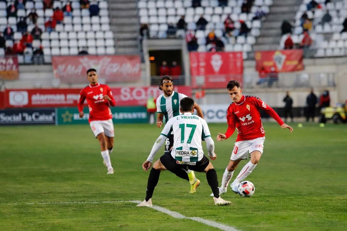 El Córdoba CF de Alfaro se impone al Real Murcia