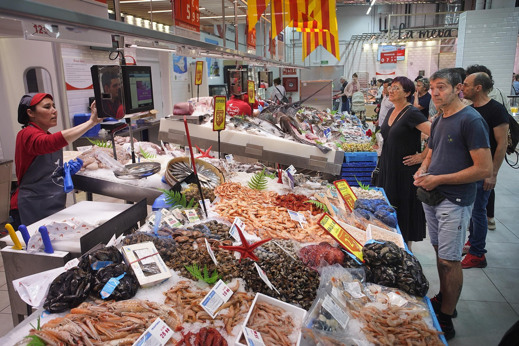 Les imatges de la inauguració del nou supermercat Alcampo de l'Espai Gironès
