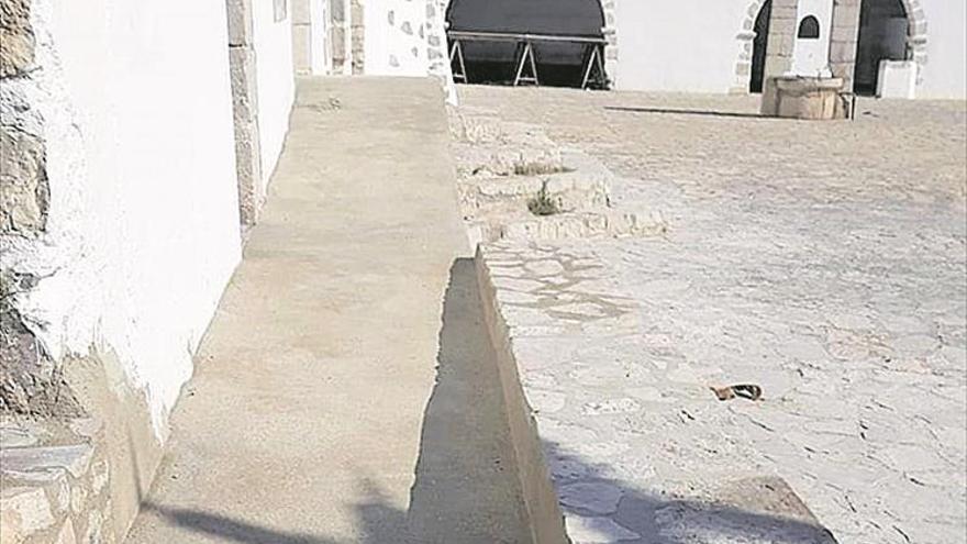 Peñíscola mejora la accesibilidad en la entrada de la ermita