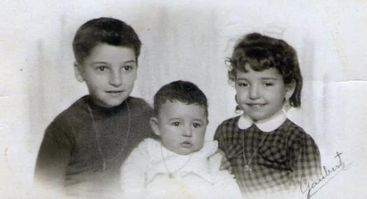 Alexandrina con sus hermanos José y  Armenio (pequeño). | ARAKERANDO