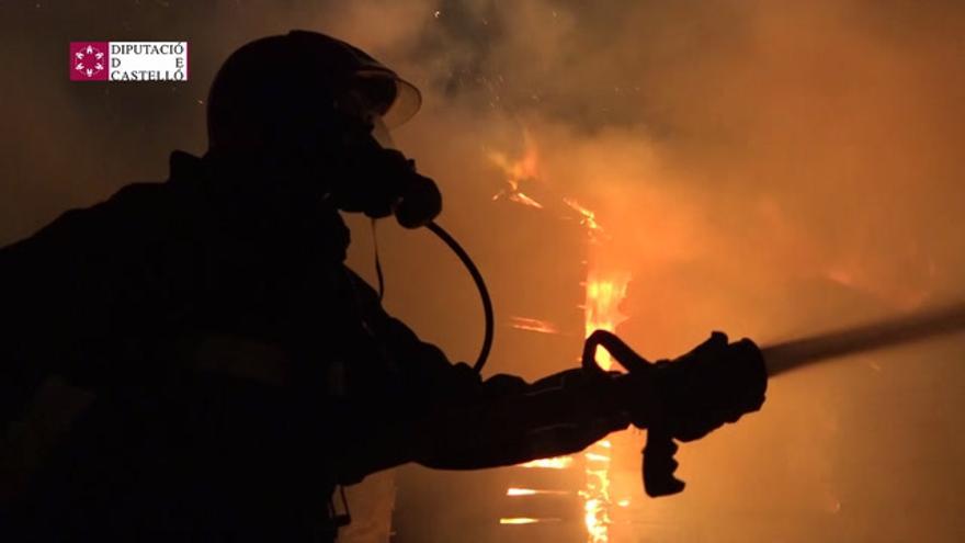 Incendio en una fábrica de palés de Almassora