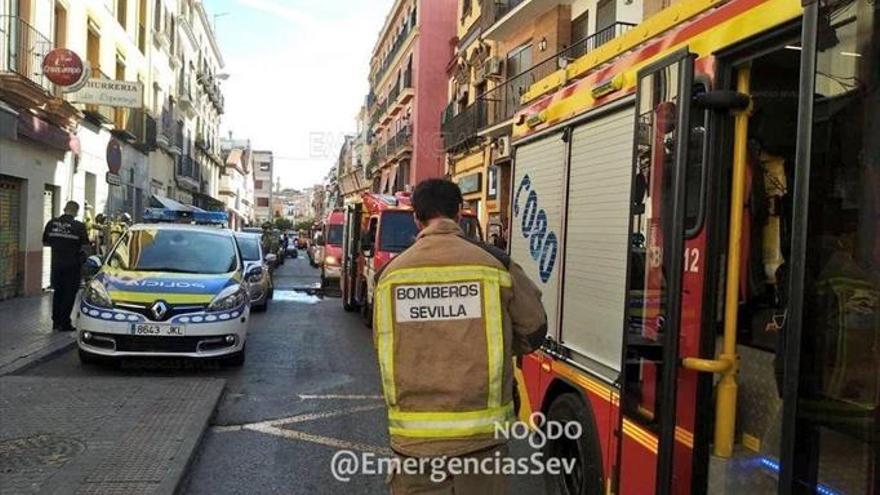 Encuentran muerta a una pareja de franceses en un hotel de Sevilla