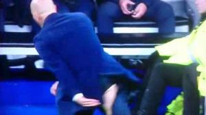 Zidane va explotar d’alegria amb el tercer gol de Ronaldo i fins i tot es va esquinçar els pantalons.
