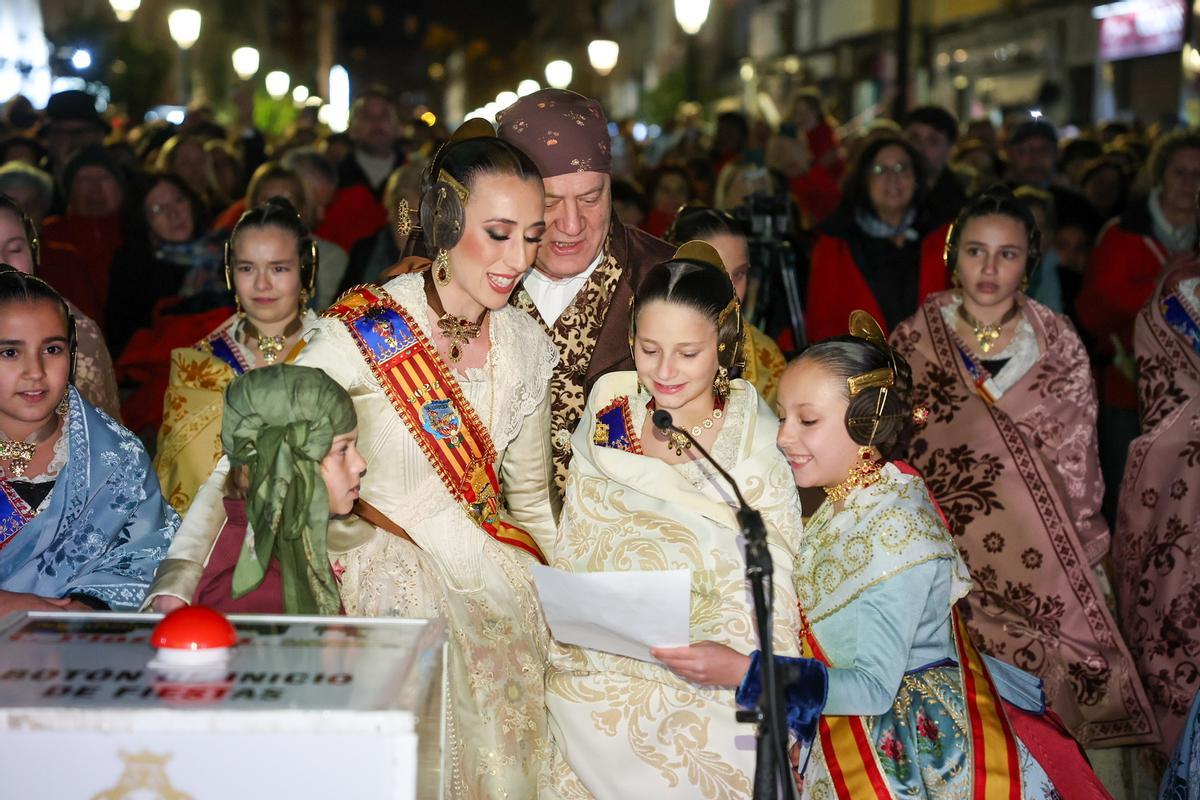 Malvarrosa celebra su tercer premio con la inauguración de sus luces