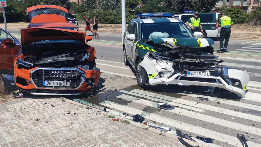 El coche que embistió a la Guardia Civil ayer en Catarroja era robado