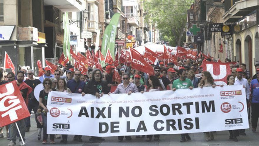 &quot;So kommen wir nicht aus der Krise heraus&quot;: Plakat der Mai-Demos in Palma.