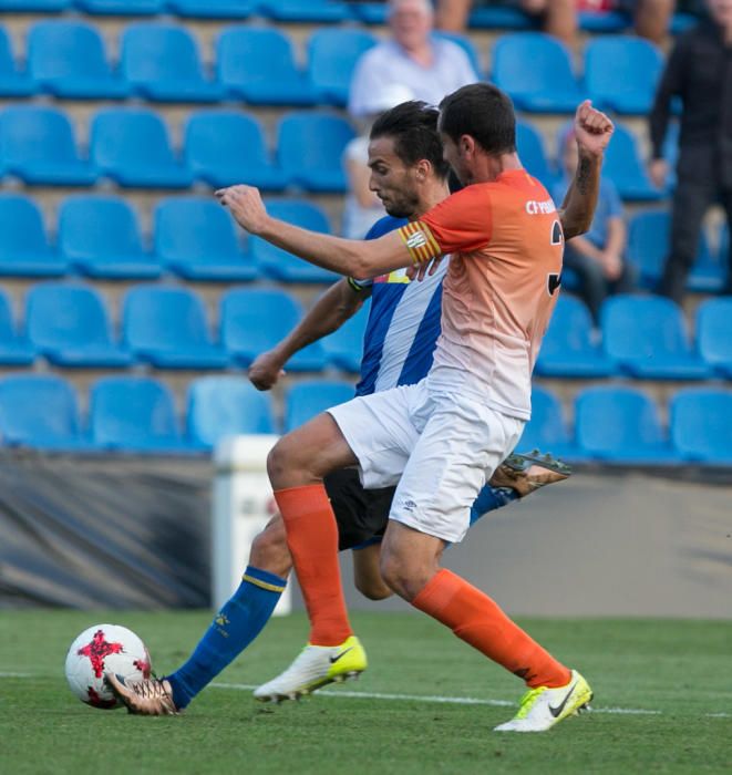 El Hércules despide al técnico argentino tras ganar por 3-2 al Peralada con mucho sufrimiento.