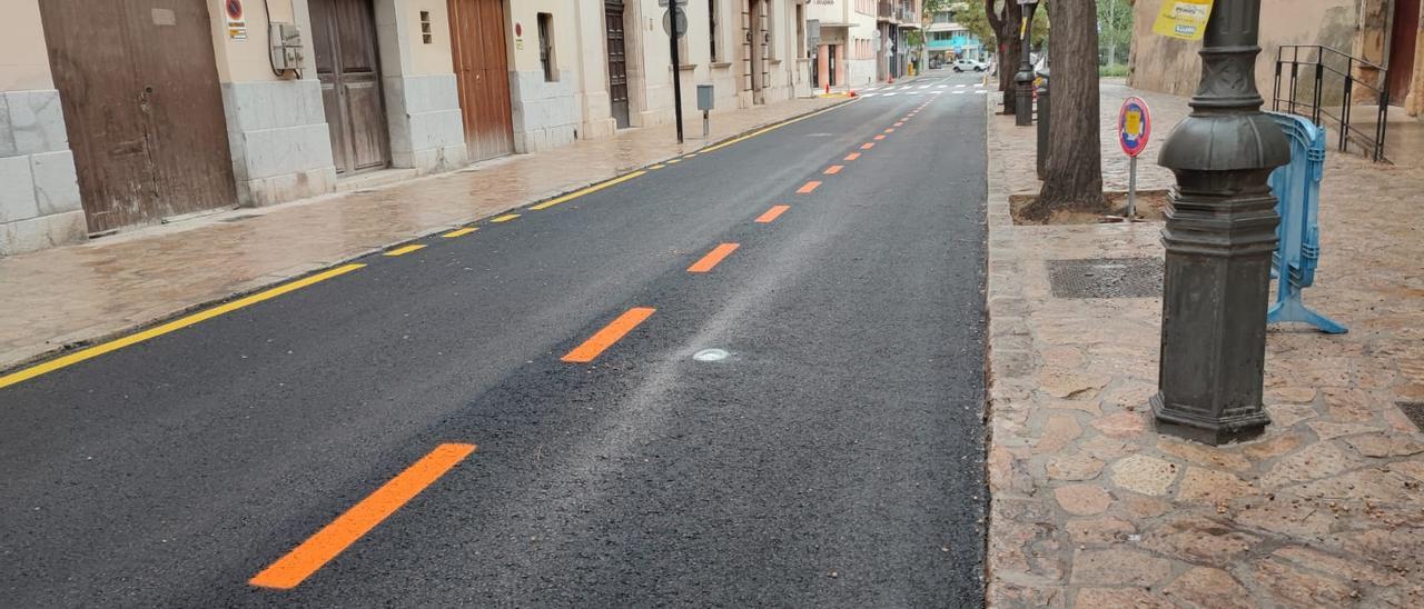 Aspecto de la calle Antoni Planas i Franch tras la reforma.