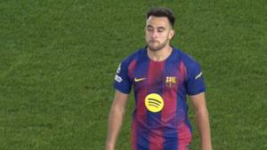 Eric Garcia salió cabizbajo ante el Newcastle tras la lesión