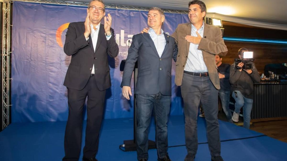 Toni Pérez, presidente de la Diputación, y Carlos Mazón, presidente de la Generalitat, junto al alcalde Pepe Vegara