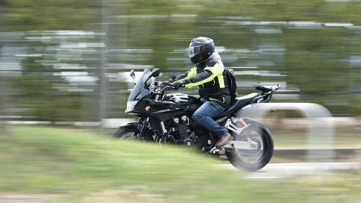 Más de 700 motoristas denunciados en la última campaña de la DGT