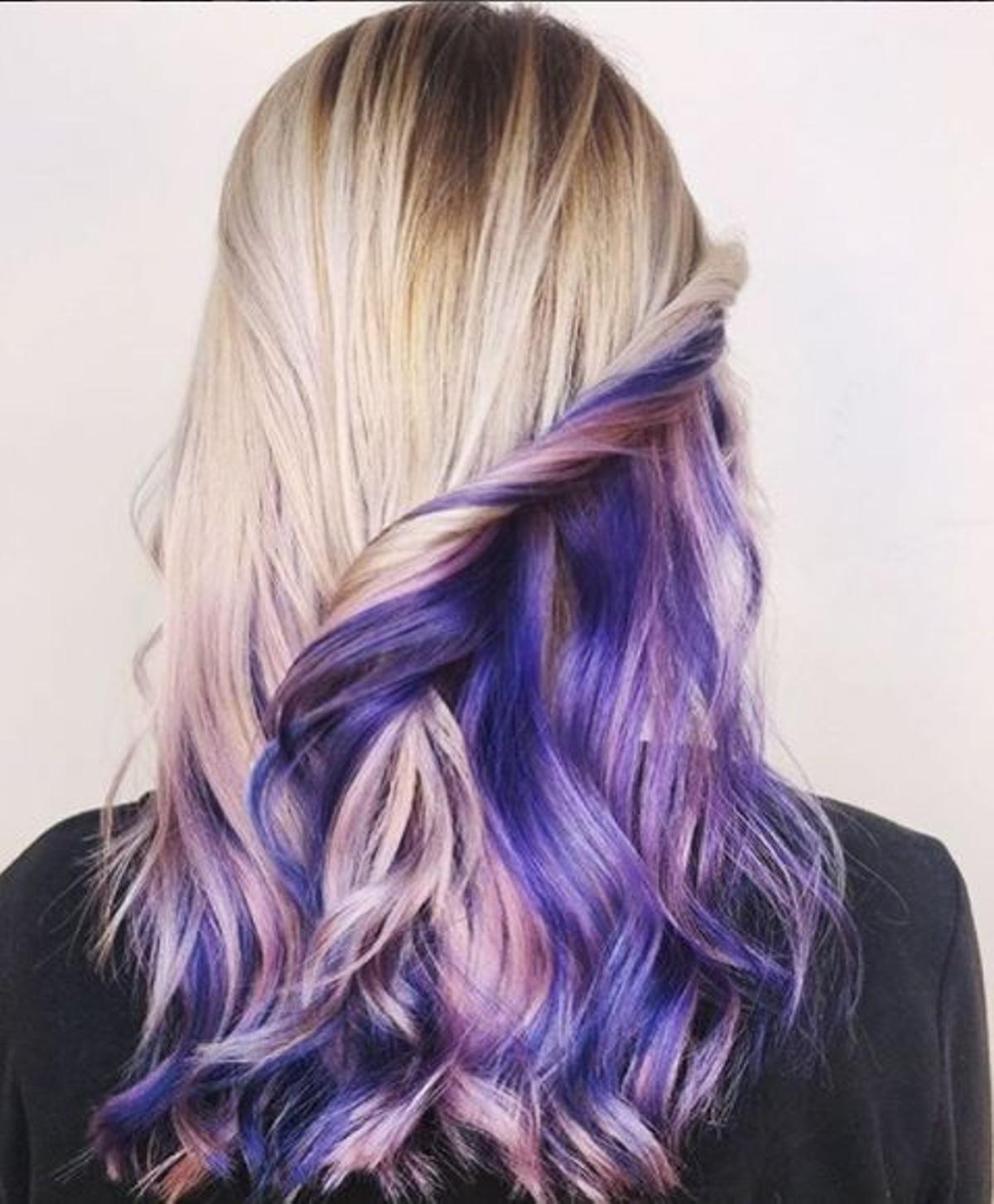 Pelo rubio con ultravioleta